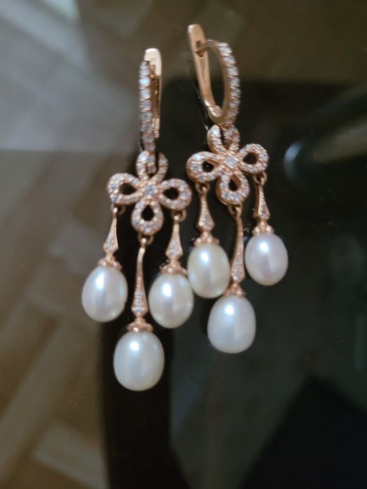 Сережки - підвіски з жемчугом