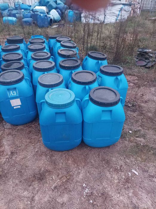 sprzedam beczki plastikowe na pomosty 200-litrow -kolor-niebieski-95zl