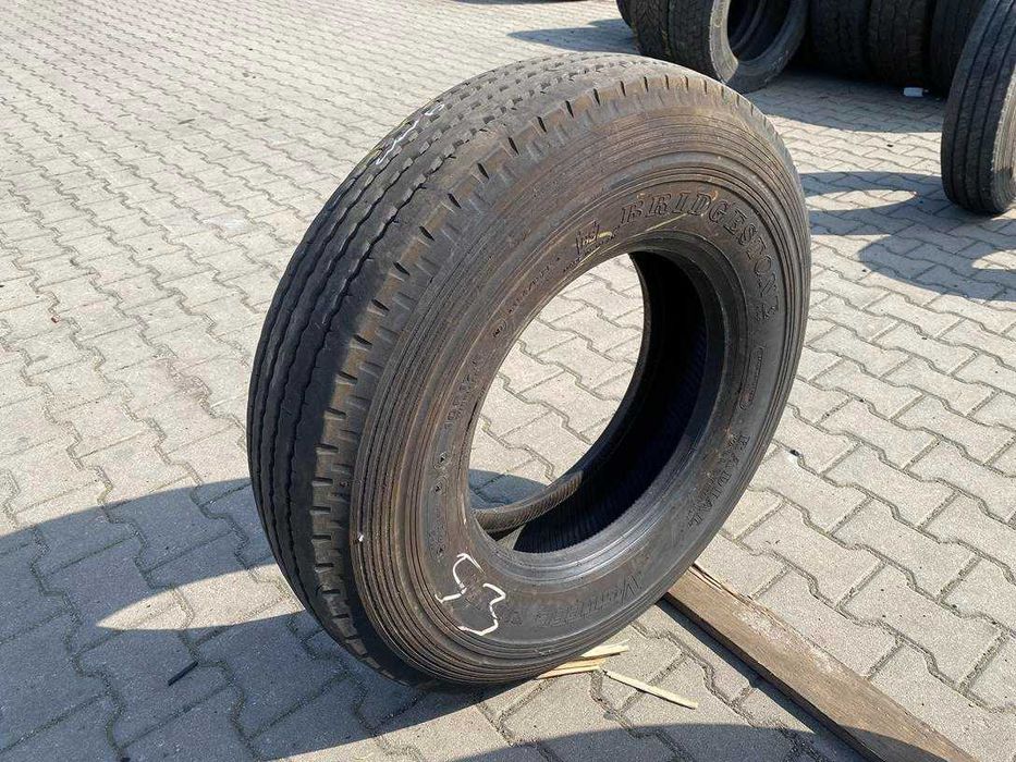 Opona ciężarowa używana prowadząca 10R17.5 BRIDGESTONE V-STEEL R18 180 / 9mm