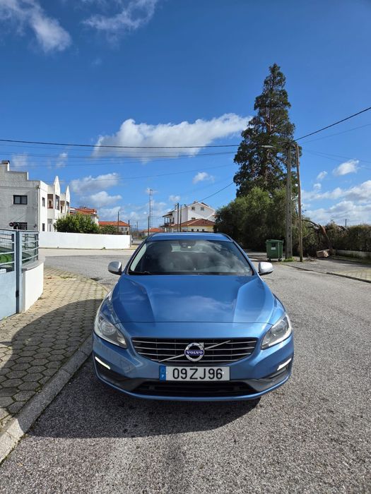 Volvo v60 D4 181cv