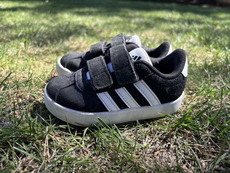 Buty dziecięce ADIDAS r. 23