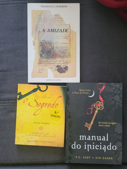 Vários temas de títulos de livros