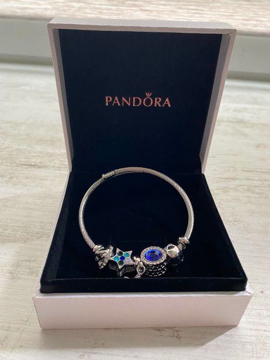 Niebieska bransoletka Pandora