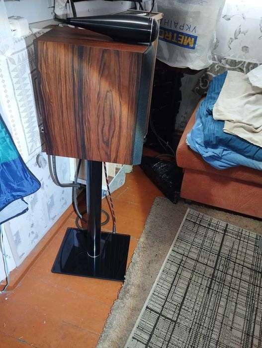 Продам универсальные стойки для колонок