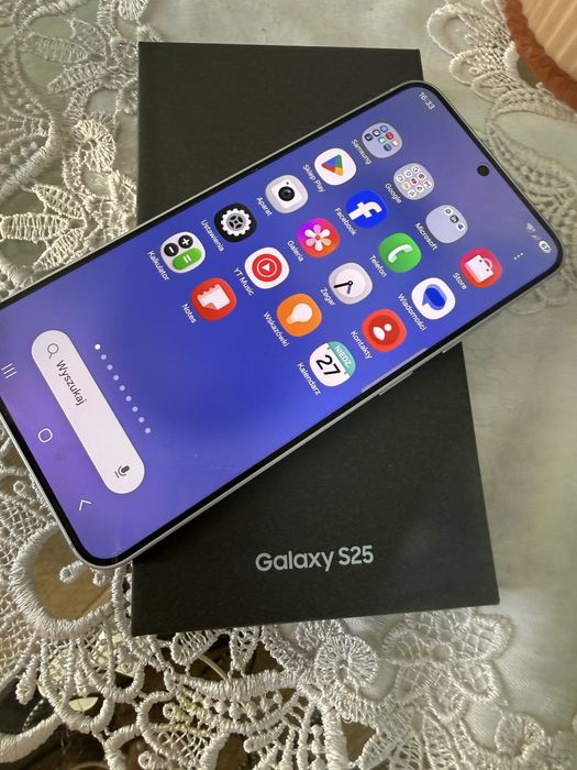 Samsung Galaxy S 25