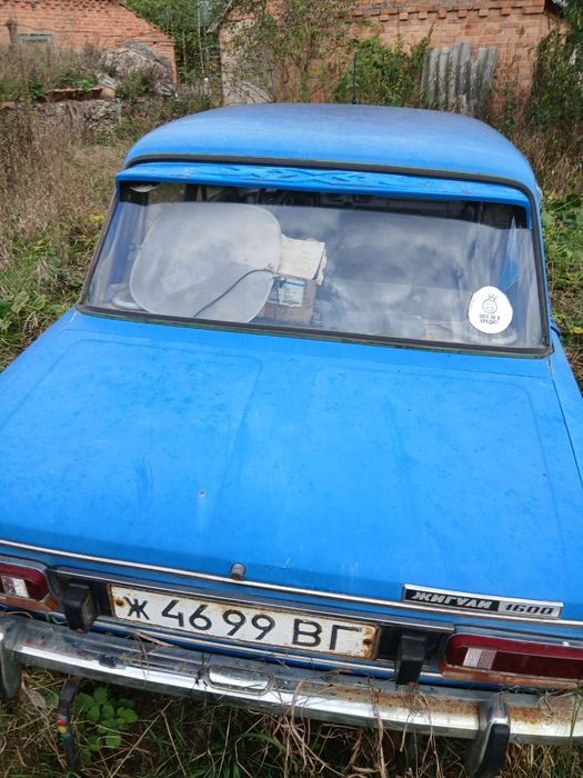 Продам авто ваз 2103
