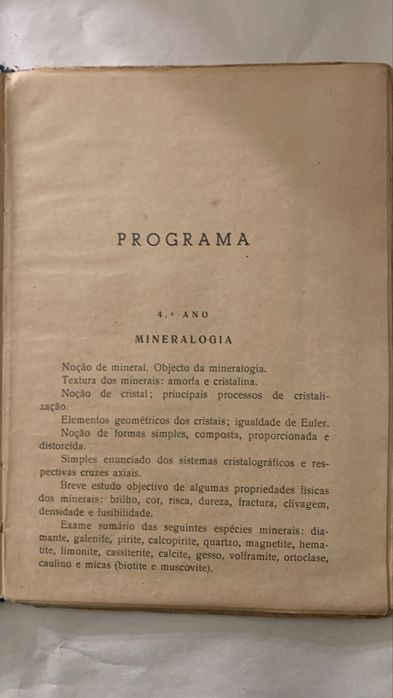 Elementos de Mineralogia e Geologia