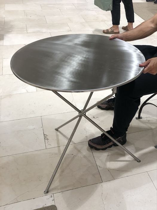 7 mesas de Inox dobráveis de exterior Zara Home - Novas