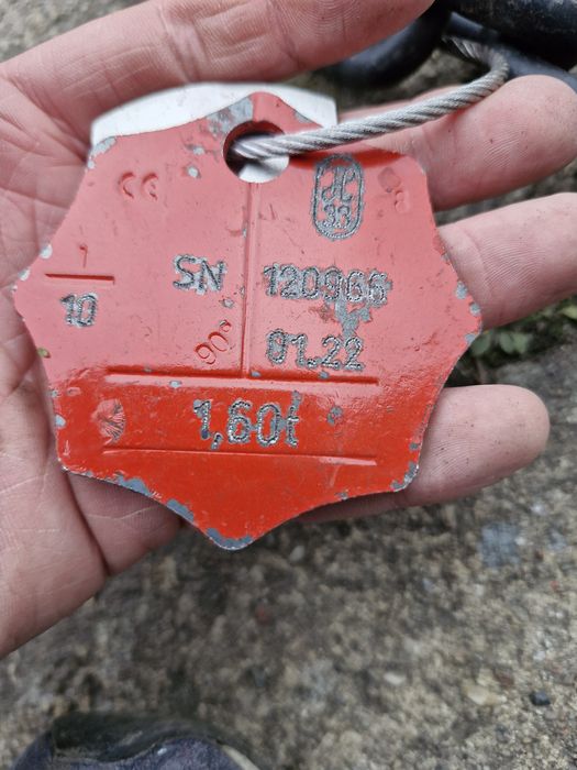 Nowe zawiesie do grodzi, lok, kowadelko. 1.6t 2 sztuki