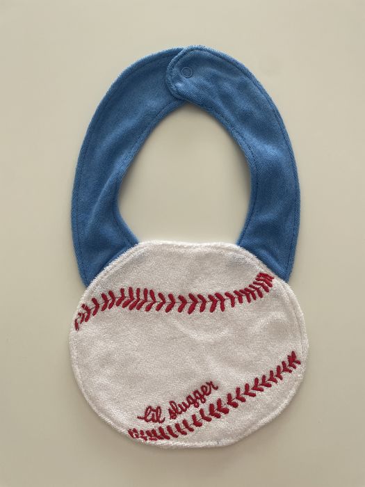 Babetes impermeáveis muito giras. Artigos novos