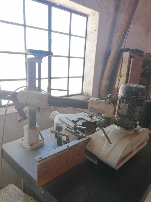 Tupia com alimentador