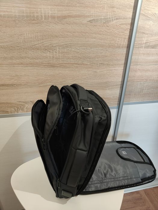 Бизнес рюкзак для офиса и путешествий Fenruien, FR.