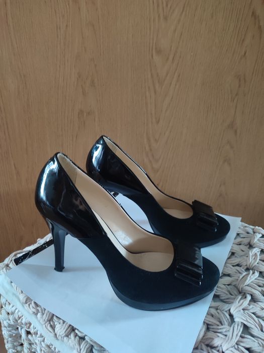 Czarne szpilki, rozmiar 36 SALA