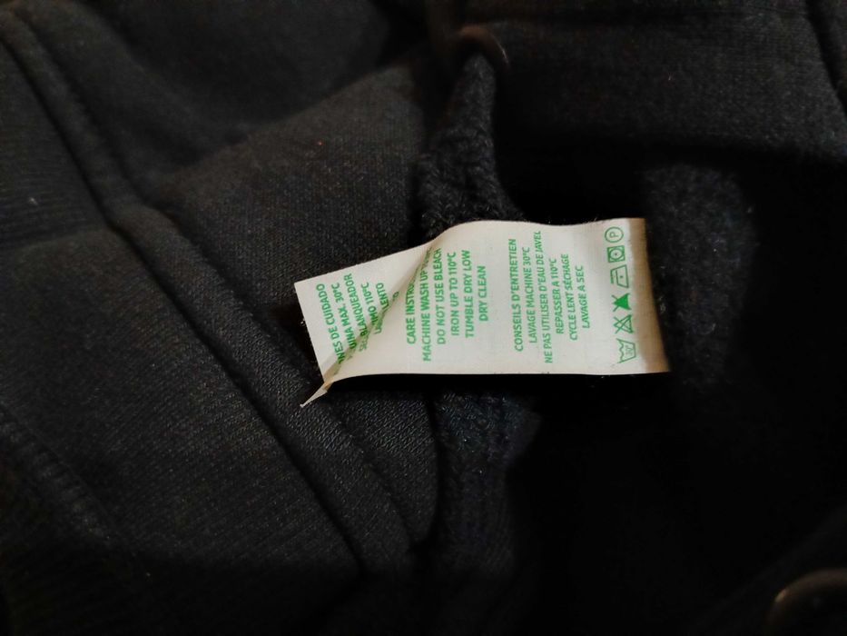 Bluza z napisem Budowa. Nowa, bez metki.
