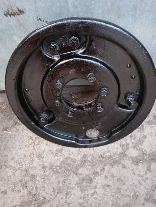 Опорний диск з тормозними колодками ГАЗ -53