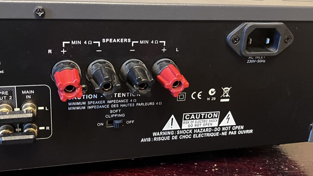 NAD C 352 Підсилювач
