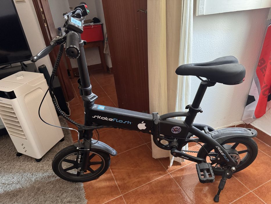 Bicicleta eletrica skateflash
