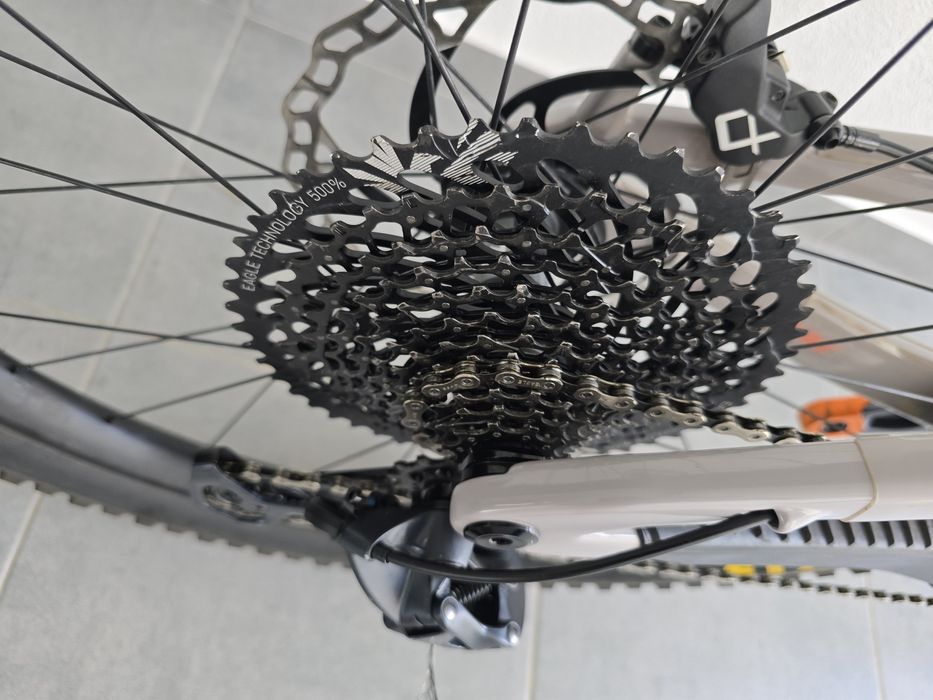 Bicicleta Enduro Santa Cruz Nomad 2023 - Excelente Condição - Garantia