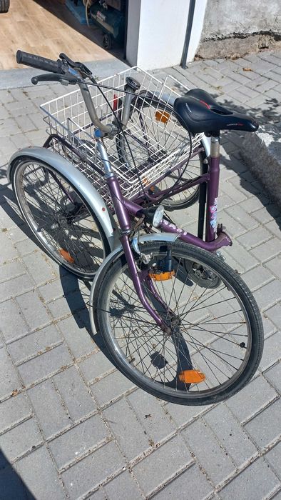 Bicicleta 3 rodas, fácil transporte (dobrável). Muito bom estado!