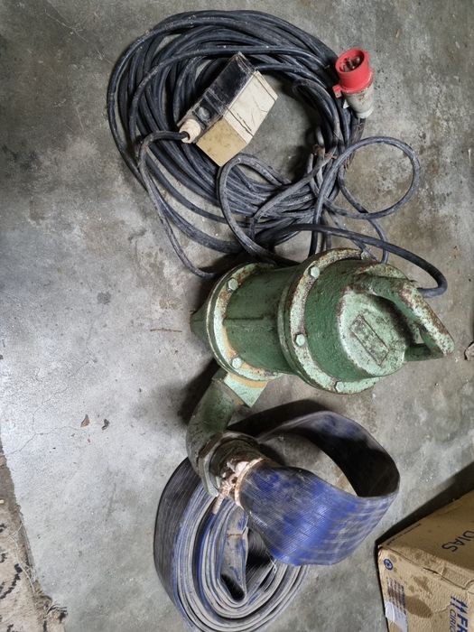 Bomba extratora e trituradora, ideal para pedreiros