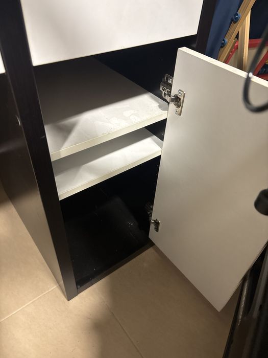 Secretraia IKEA MICKE