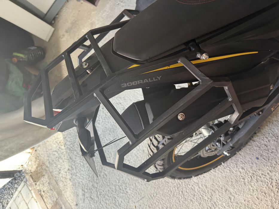 Voge 300 rally, black knight