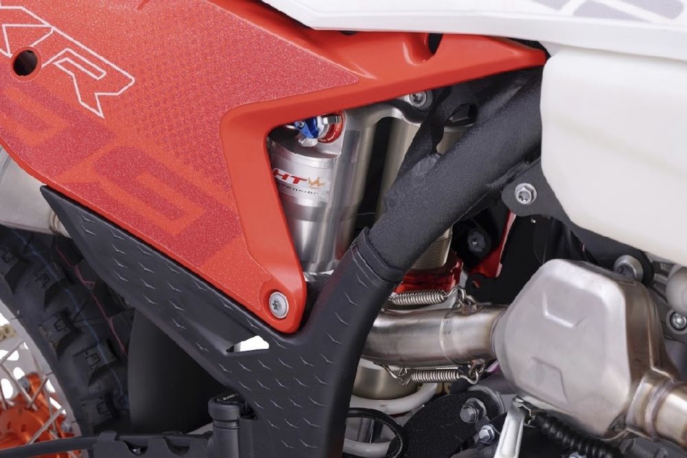 CROSS 300 Asix XR99 Najmocniejszy silnik Chłodzony cieczą Raty dostawa