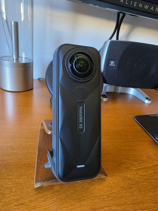 Insta360 X5 + cage + extras (ler descrição)