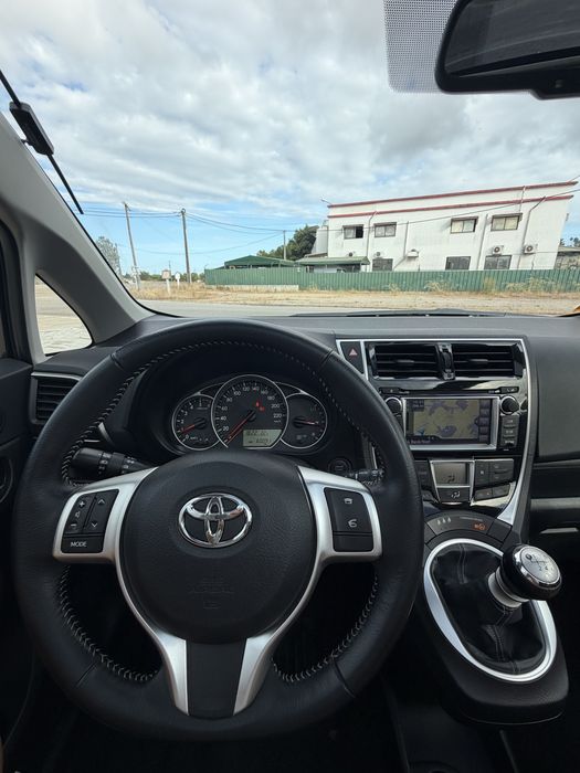 Toyota Verso-S — fotografia 8
