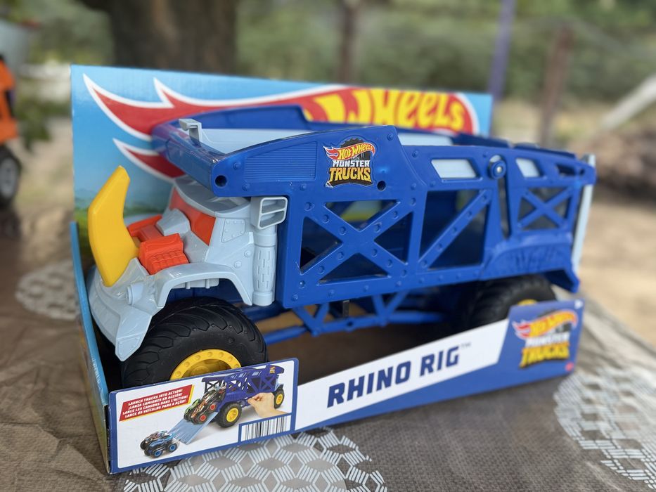 Автовоз Monster Trucks Hot Wheels