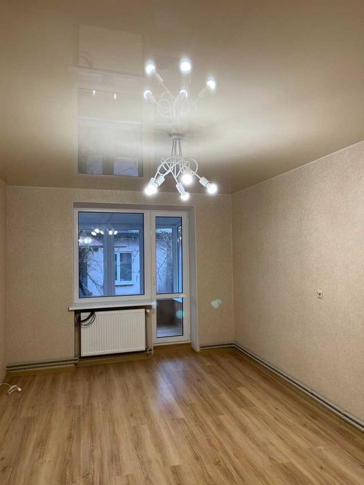 3-кімнатна квартира з ремонтом та автономним опаленням. Під постанови