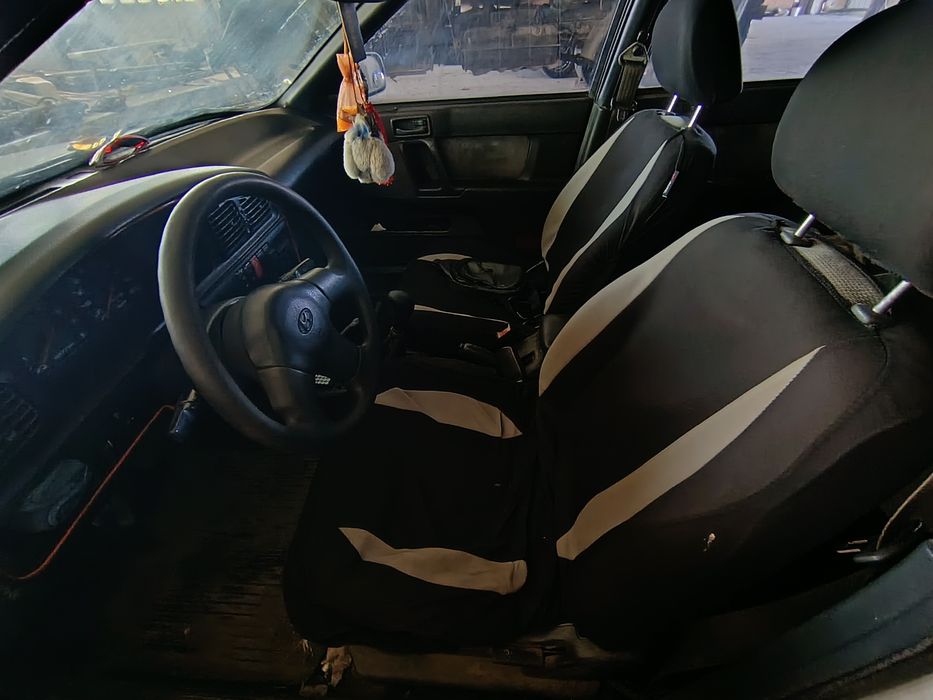 HYUNDAI LANTRA 1993 VIN KMHJF31JPPU448392 фото оголошення 2 з 12