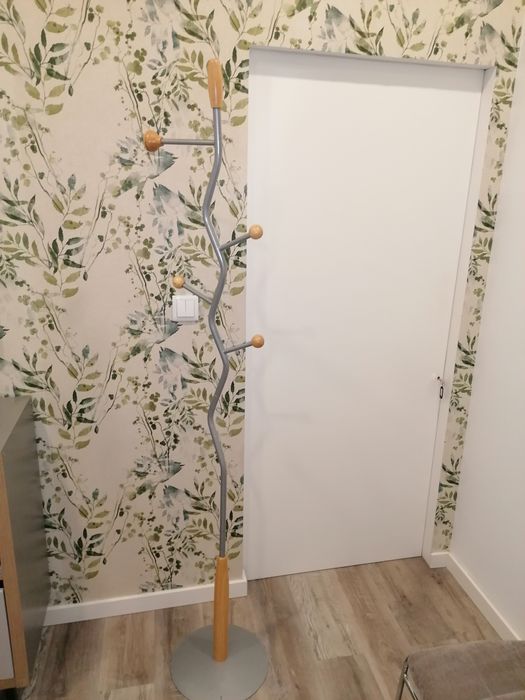 Cabide de chão 5 ganchos