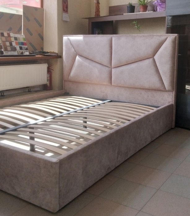 Продам ліжко двухспальне