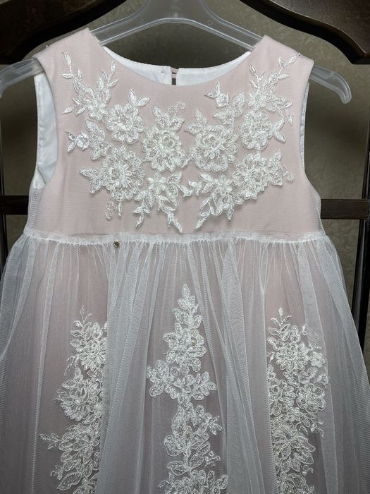 Нарядное платье на девочку 5-7 лет, рост 1.16