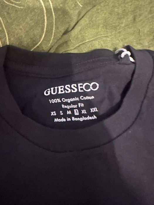 T-shirt GUESS z metką czarny nowy