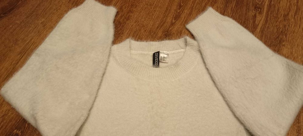 Sweter puchowy miś h &m Divided