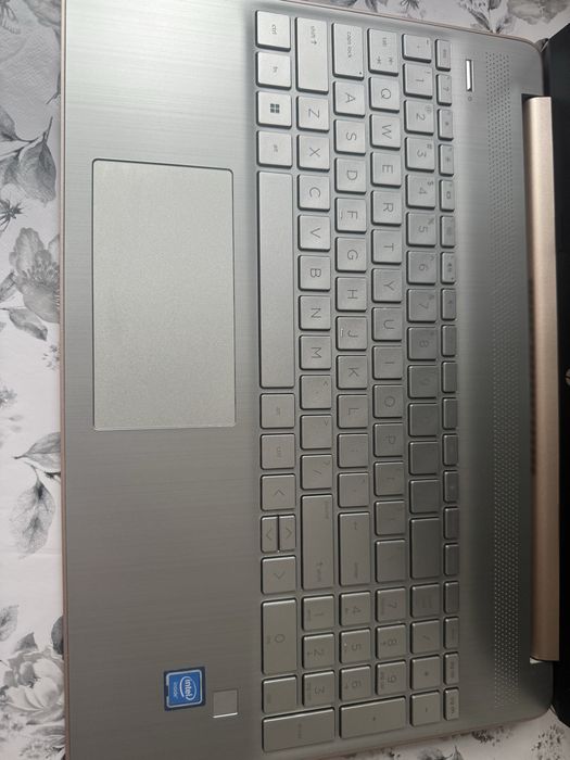 Laptop HP 15-dy0027ds