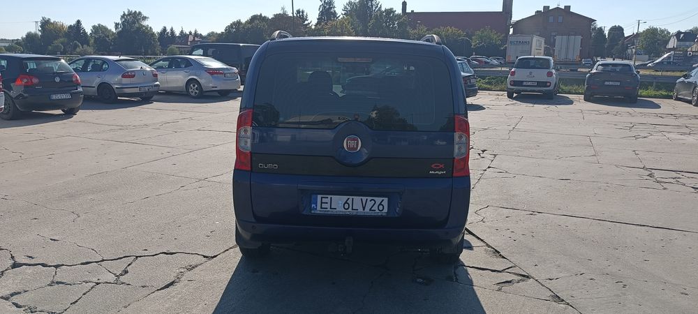 Sprzedam samochód Fiat Qubo.