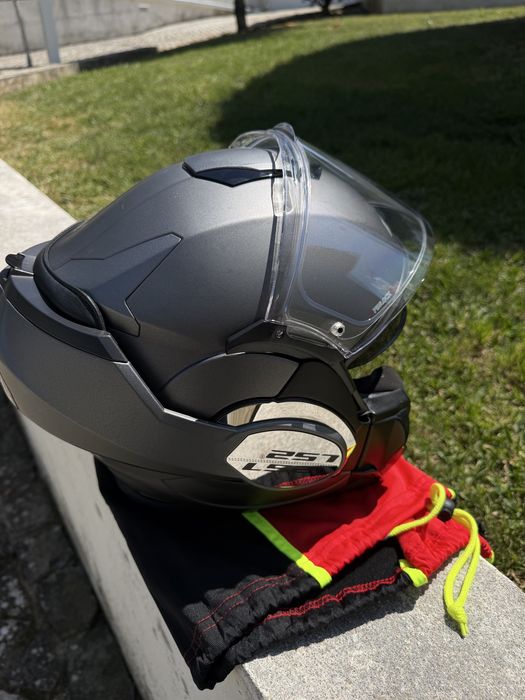 Capacete Modular LS2 como novo