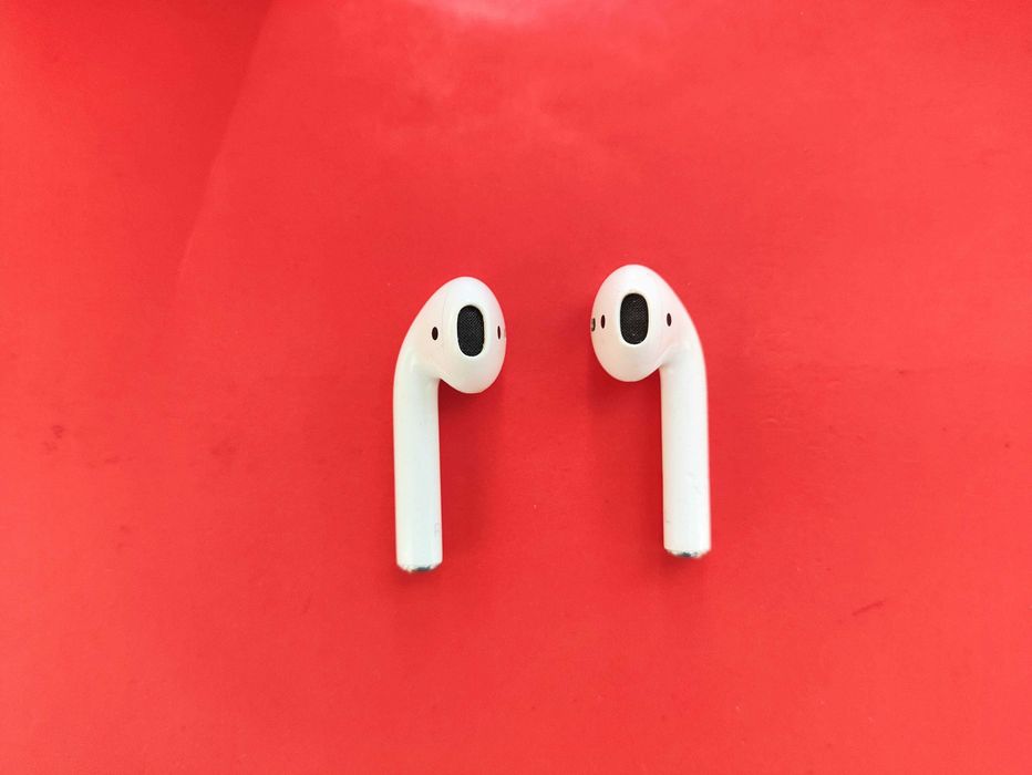 Оригинальные Apple AirPods 2 ( A1938)