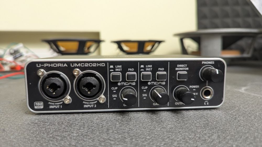 behringer umc202hd - Купить студийное оборудование - Цена на OLX.ua