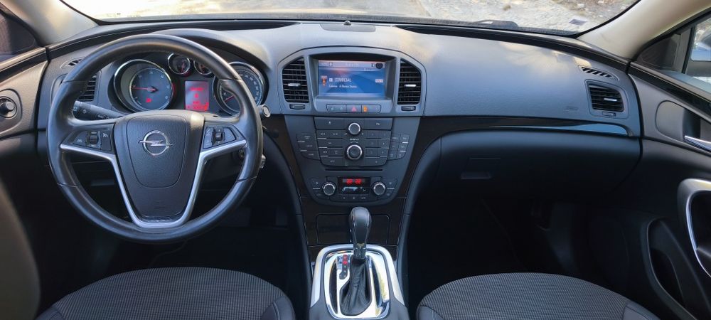 Opel Insignia 2.0 CDTI Automático  120.000 km