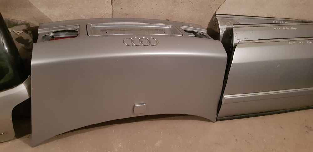 Кузов Audi a8 d2, кузов частинами, криша,ланжерон,чвертка,стойка,скло