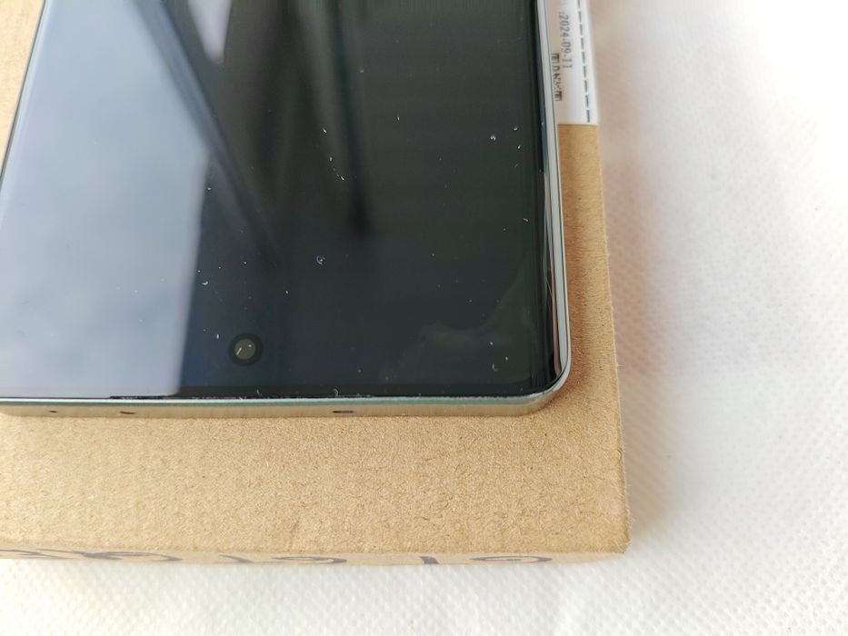 Дисплей AMOLED Realme GT 6T в зборі з сенсором і рамкою green