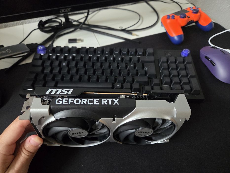 Placa gráfica RTX 5060 8G