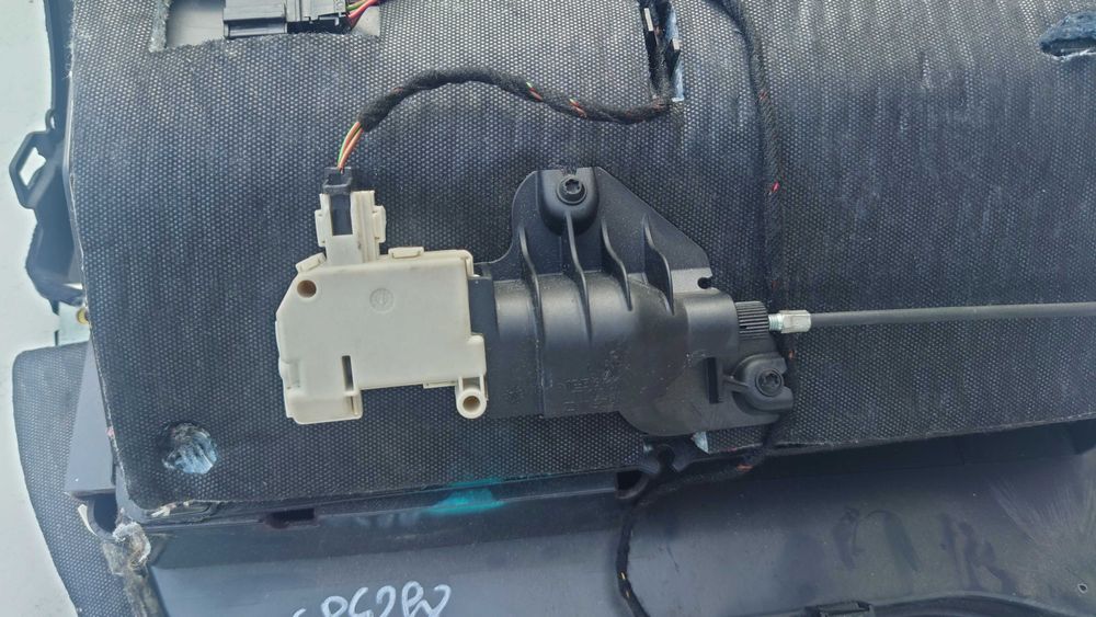 Schowek Pasażera A6 C6