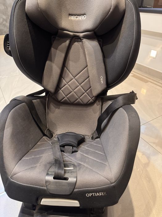 Fotelik samochodowy Recaro Optiafix Carbon Black 9-18kg
