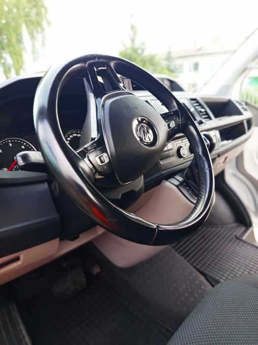 Подам Volkswagtn Transporter T6