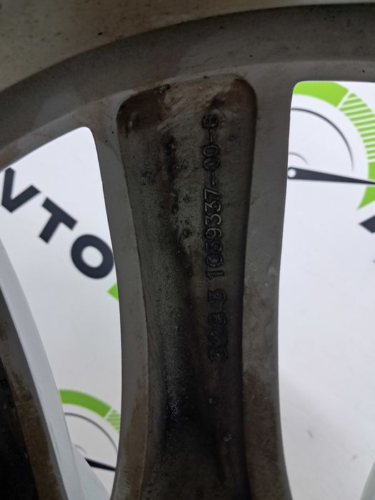 Диск колесный R19 Tesla Model S 12-20 литой 107689100B